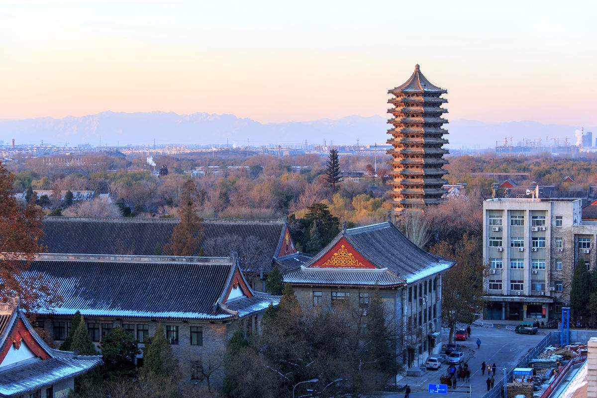 You are currently viewing Menyelami Keunggulan Akademik dan Budaya di Peking University