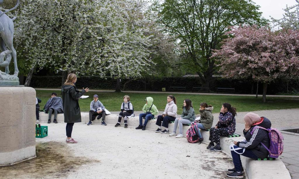 You are currently viewing Sekolah Tanpa Kelas: Eksperimen Pendidikan Terbuka di Denmark