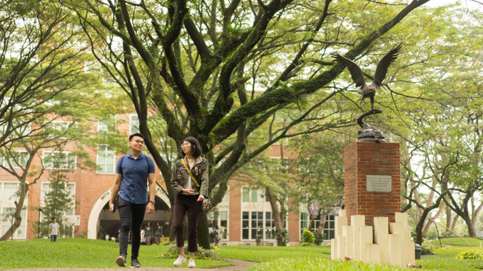 Read more about the article Kampus Hijau: Universitas yang Seluruh Kurikulumnya Berpusat pada Lingkungan