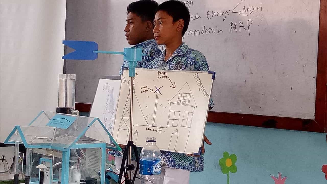 Read more about the article Metode Pembelajaran Berbasis Proyek: Cara Efektif Mengasah Kreativitas Siswa