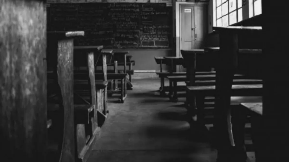 Read more about the article Sekolah Hantu: Kisah Pendidikan di Tempat Tak Terduga dan Misterius
