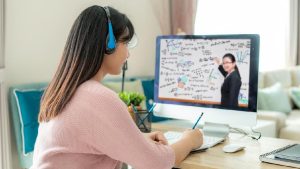 Read more about the article Sekolah 100% Online: Apakah Interaksi Sosial Masih Bisa Terjaga?